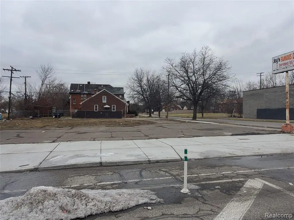 13131 E Warren, Detroit, MI 48215 - #1