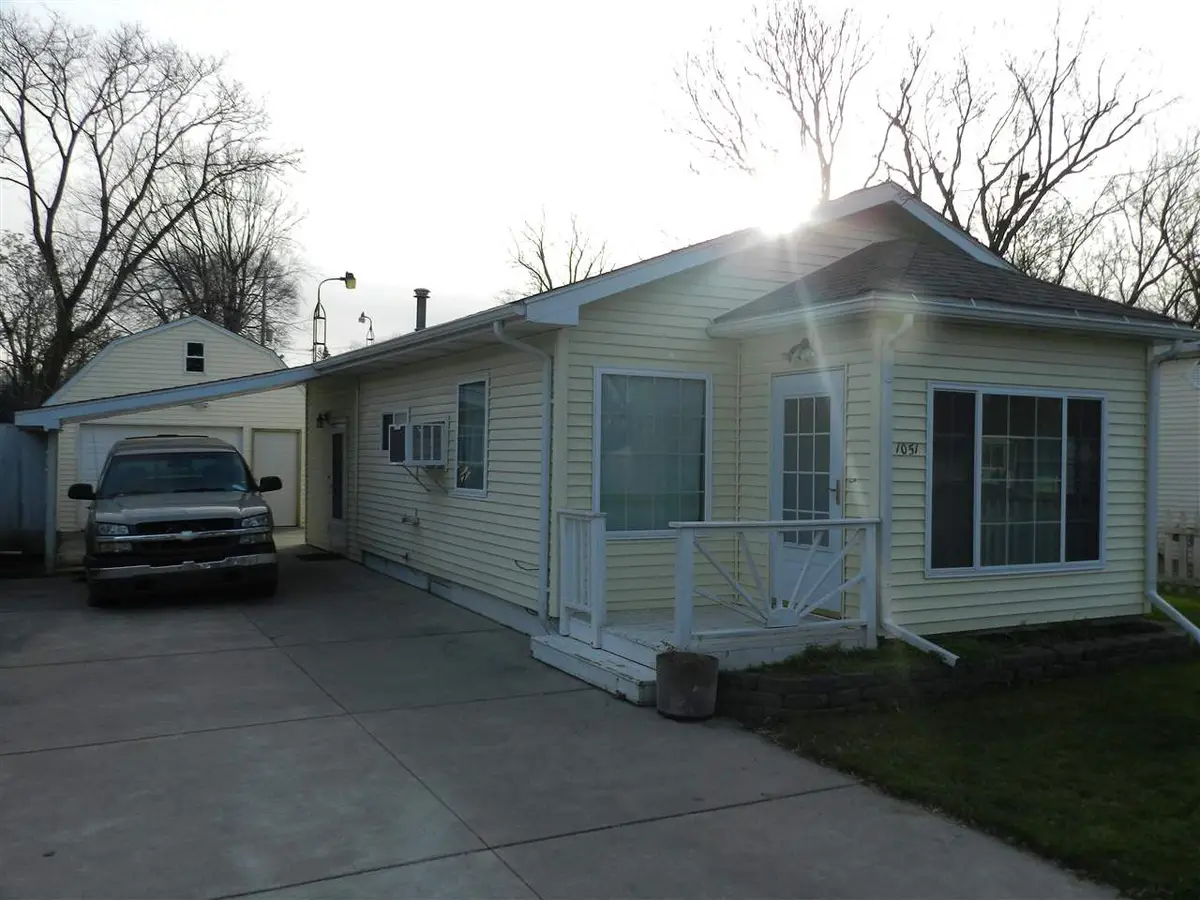 1051 W Mclean, Flint, MI 48507 - Image #1