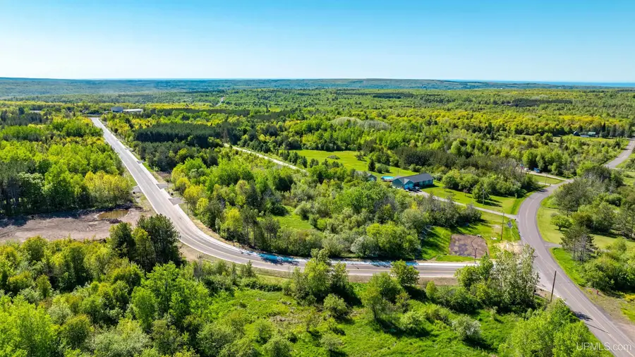 TBD9 Dolomite, Hancock, MI 49930 - Image #2