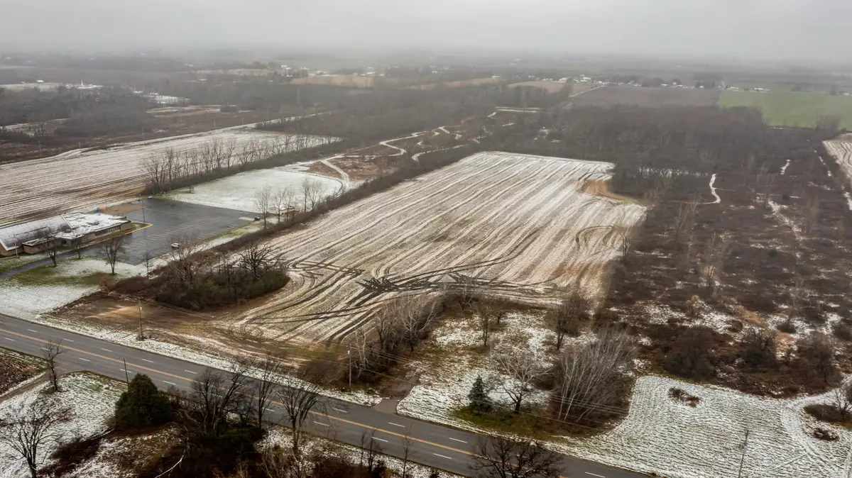 4400 Tittabawassee, Saginaw, MI 48604 - #1