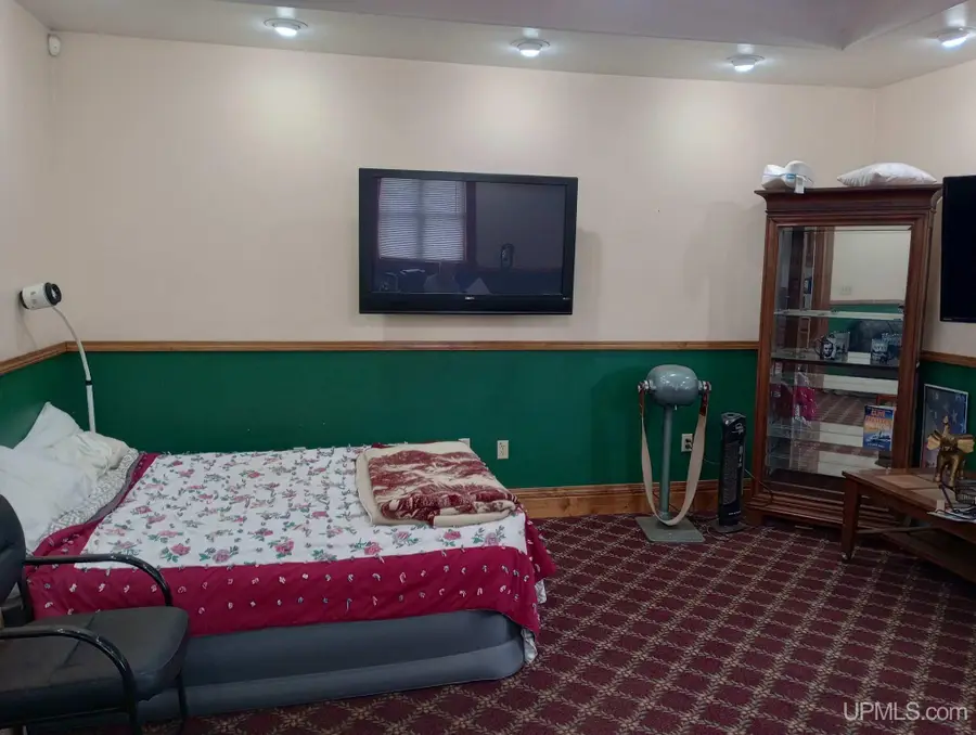 54921 Us41, Calumet, MI 49913 - Image #2