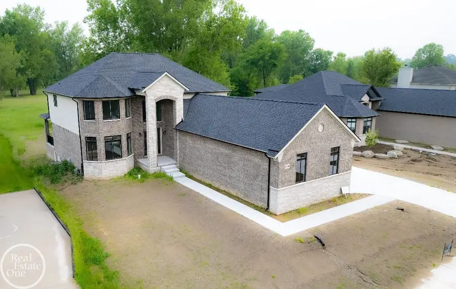 37196 25 Mile, New Baltimore, MI 48047 - Image #2