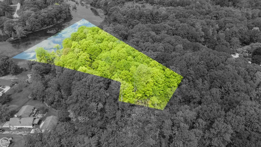 00 Coats, Orion Township, MI 48362 - Image #2