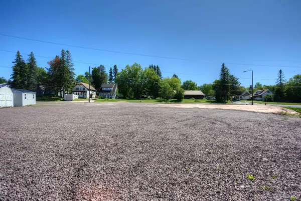 600 E Cloverland, Ironwood, MI 49938