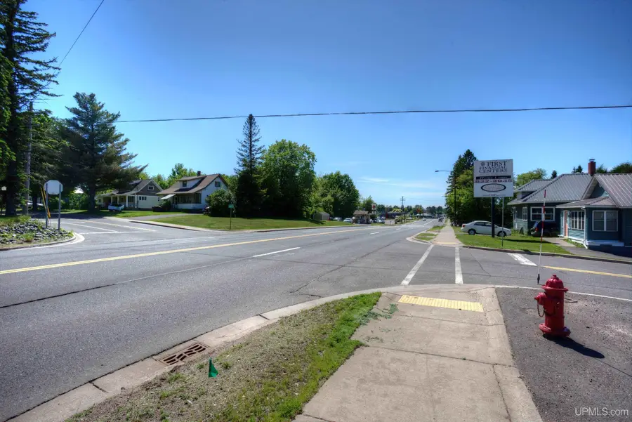 600 E Cloverland, Ironwood, MI 49938 - Image #2