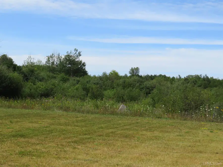 47663 Main, Houghton, MI 49931 - Image #2