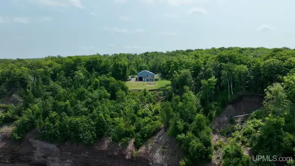 14998 N Superior, Houghton, MI 49931