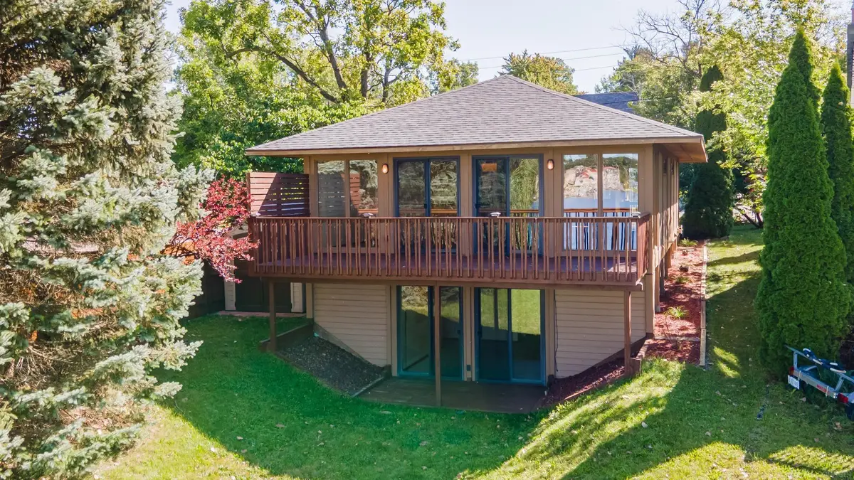 15404 Park Lake, East Lansing, MI 48823 - Image #1