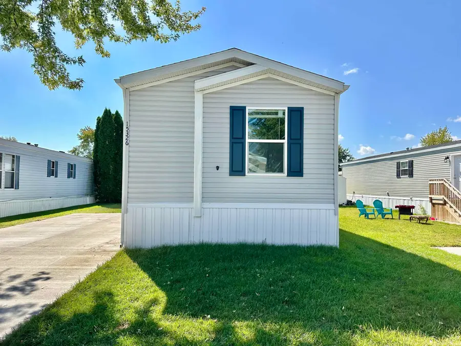 15326 Danseur, Clinton Township, MI 48038 - Image #2