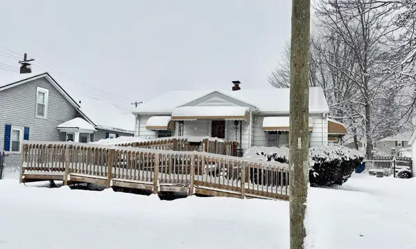 104 W Ionia, Bay City, MI 48706