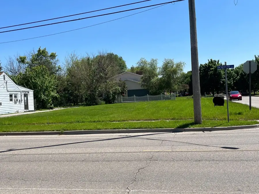 706 Borton, Essexville, MI 48732 - Image #3