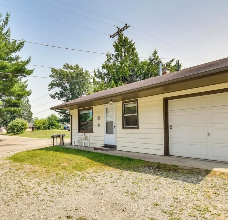 199 Gasoline, Houghton Lake, MI 48629 - Image #3