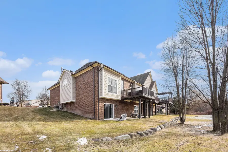 21114 Lilac, Clinton Township, MI 48036 - Image #2