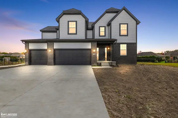 28342 Nadia, Chesterfield, MI 48047