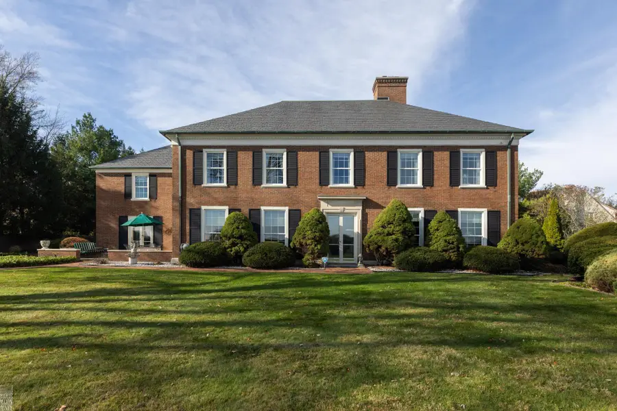 105 Lake Shore, Grosse Pointe Farms, MI 48236 - Image #3