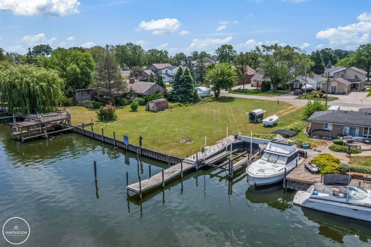 38187 Huron Pointe, Harrison Township, MI 48045 - Image #1