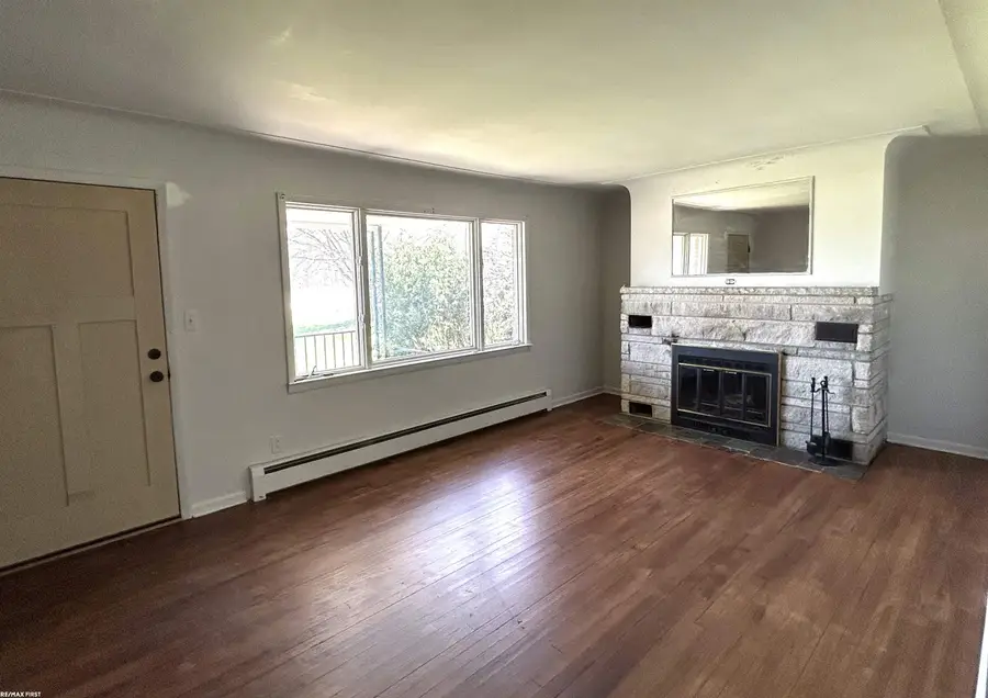 8760 Gratiot, Columbus, MI 48063 - Image #3