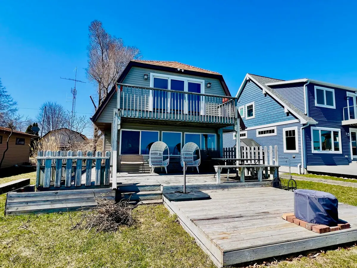 356 Killarney Beach, Bay City, MI 48706 - #1