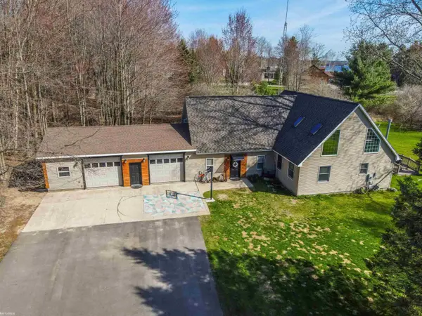 2122 Heather, Gladwin, MI 48624