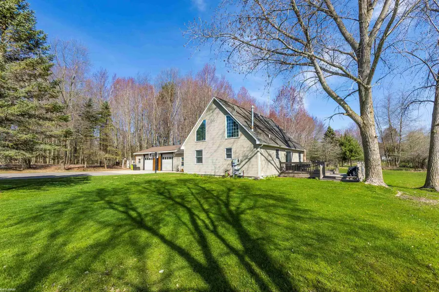 2122 Heather, Gladwin, MI 48624 - #3