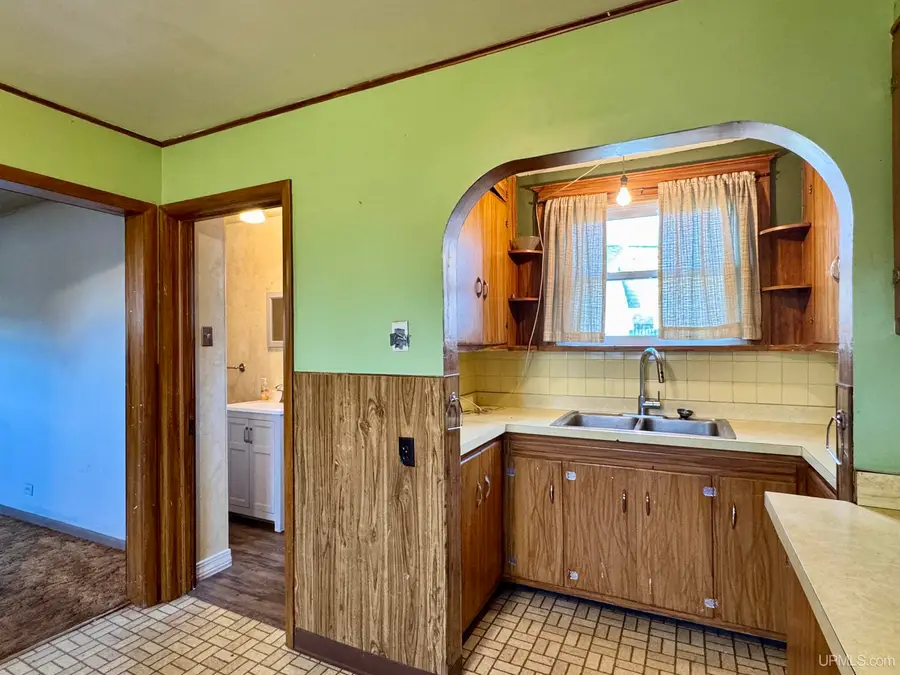 1015 Ethel, Hancock, MI 49930 - Image #3