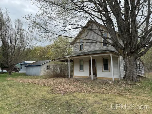 21725 E Wilson, Grand Marais, MI 49839