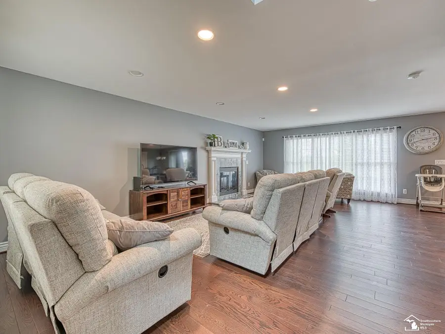 469 Corinth, Dundee, MI 48131 - #3