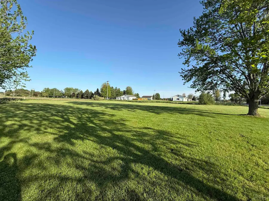 1550 N Hemlock Rd, Richland Township, MI 48628 - Image #2