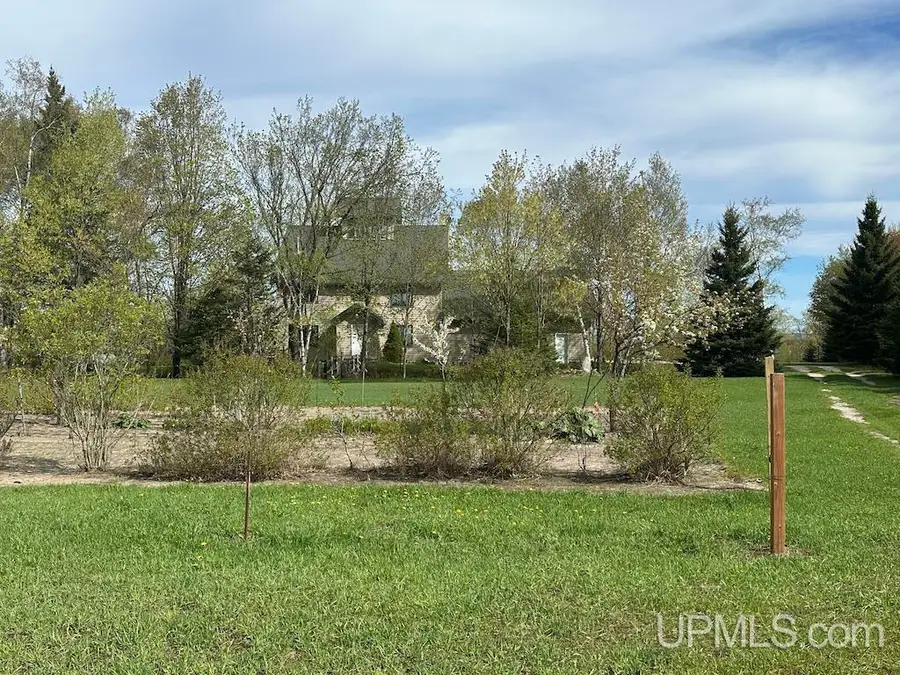 22226 E County Rd H 58, Grand Marais, MI 49839 - Image #2