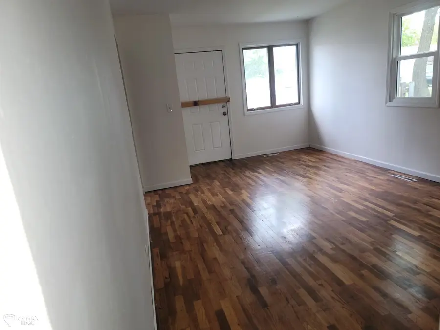1234 Huron, Flint, MI 48507 - #2
