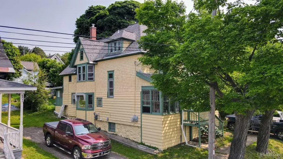 803 Elm, Hancock, MI 49930 - Image #2