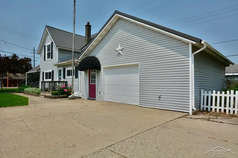 315 Ross, Beaverton, MI 48612 - Image #2