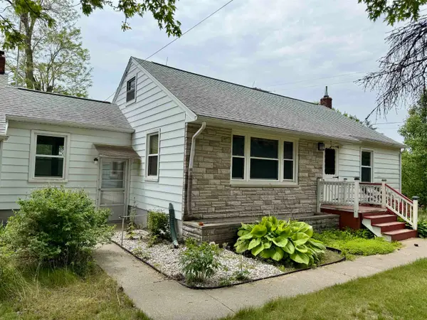 2428 Burnside Road, North Branch, MI 48506