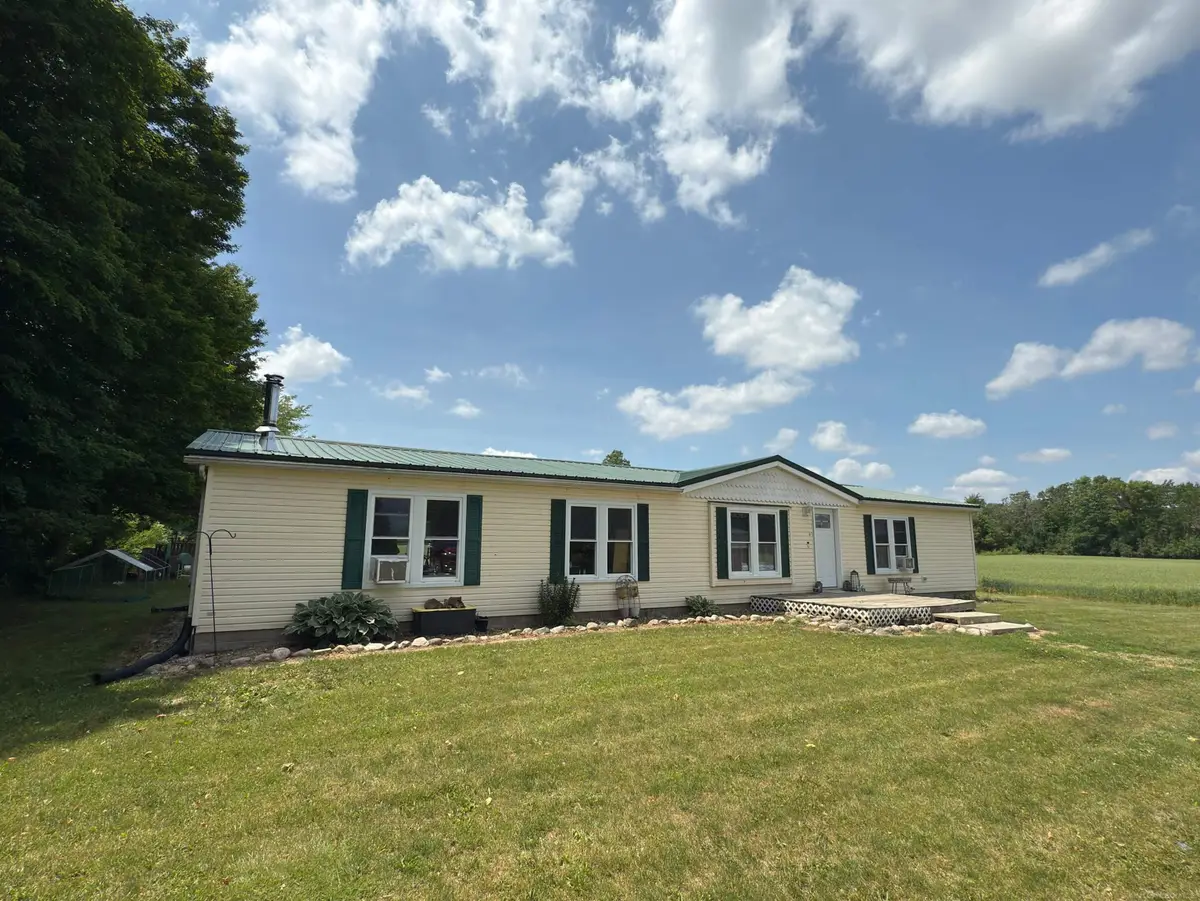 8195 Jordan, Yale, MI 48097 - Image #1