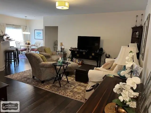 5656 Flagstaff Pines #402 #402, Shelby, MI 48317 - #3