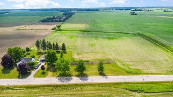 S Carter, Auburn, MI 48611