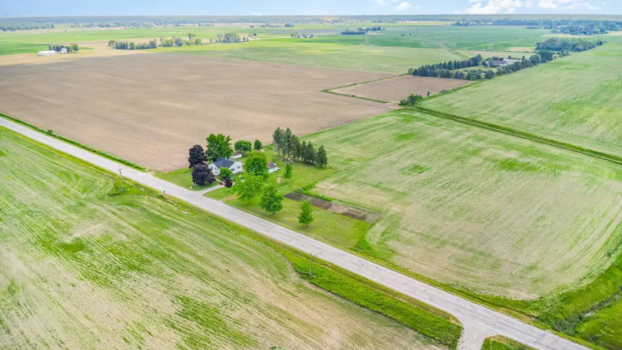 S Carter, Auburn, MI 48611 - Image #2