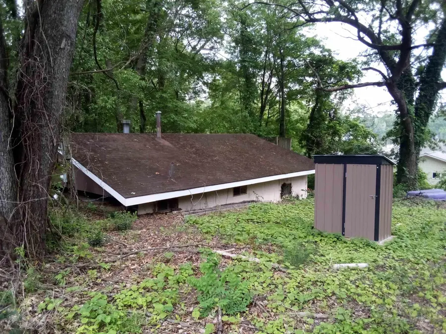 32314 Hilltop, Dowagiac, MI 49047 - Image #3