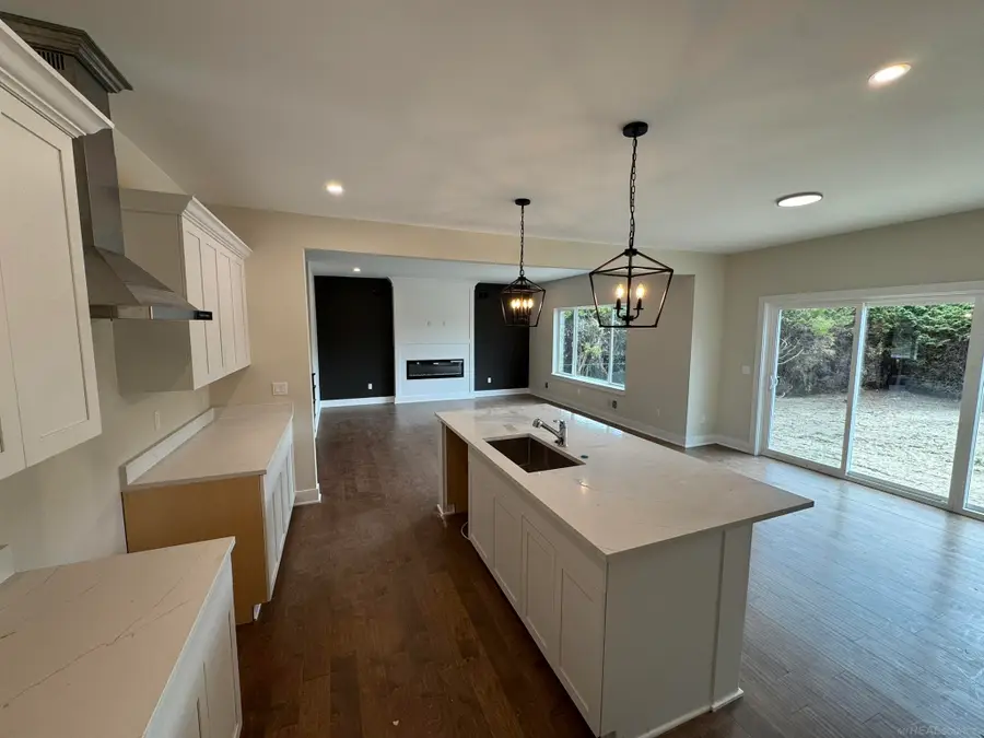 2109 Chesley, Sterling Heights, MI 48310 - Image #2