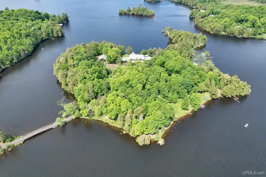 19210 W Mamie Lk, Watersmeet, MI 49969 - Image #2