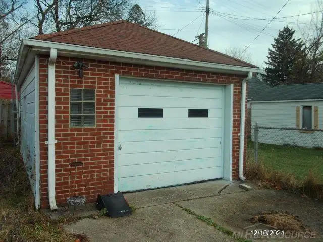 5727 E Outer, Detroit, MI 48234 - #2