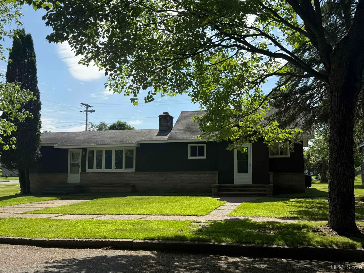 440 Balsam, Kingsford, MI 49802 - Image #1