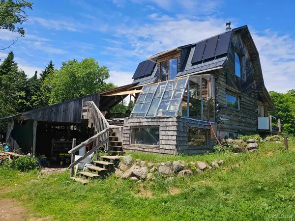 627 E M94, Skandia, MI 49885