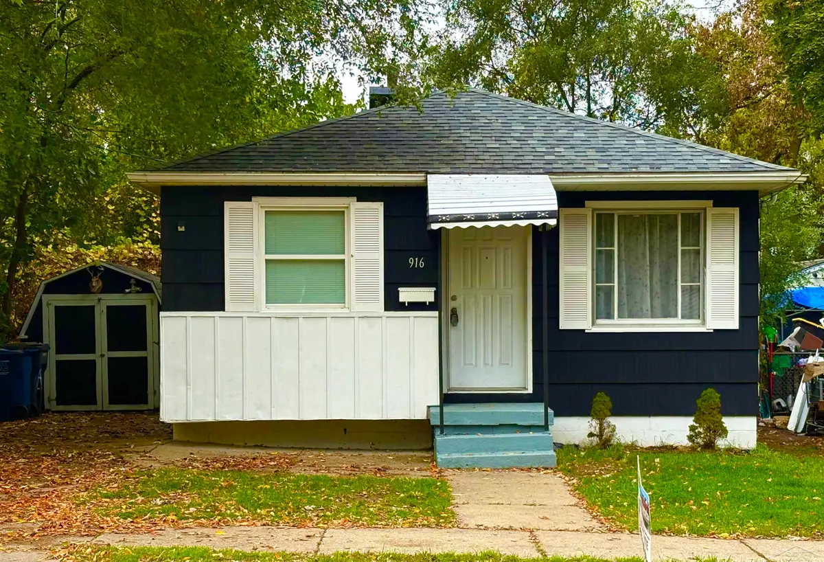 916 Mann, Flint, MI 48503 - Image #1