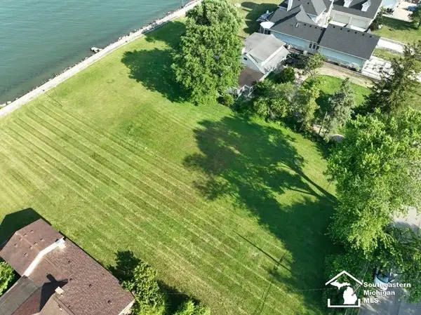 Lot 14 Lakewood, Luna Pier, MI 48157