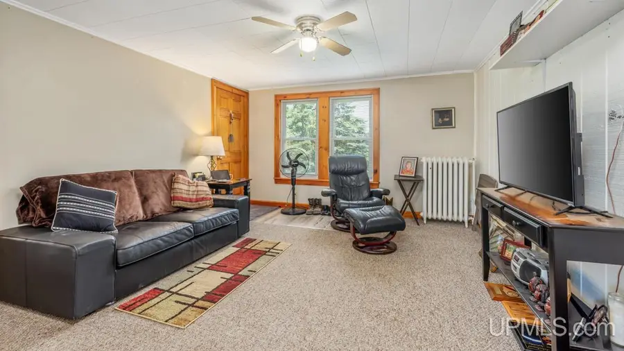 1305 W B, Iron Mountain, MI 49801 - Image #2