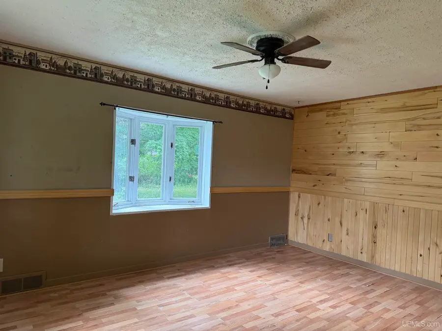 5029 E Sunset, Ironwood, MI 49938 - Image #2