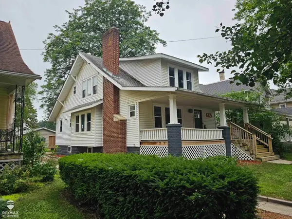 624 E Comstock, Owosso, MI 48867