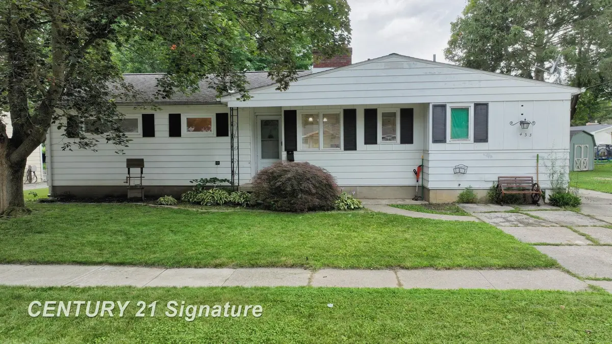 433 Crestview, Flushing, MI 48433 - Image #1