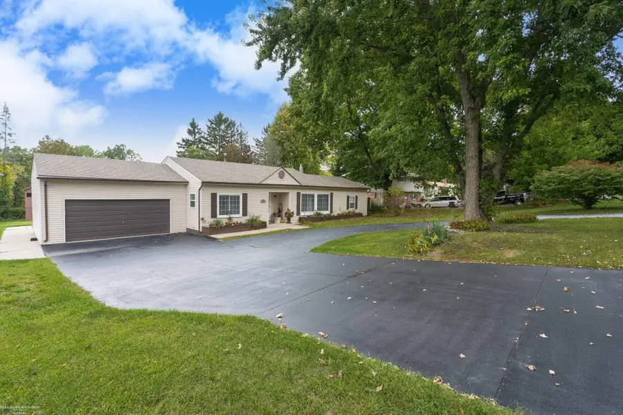 5196 Greenview, Clarkston, MI 48348 - Image #2